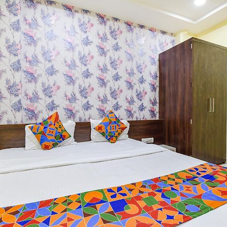 Hotel Fabexpress A2 And Restro Indore Zewnętrze zdjęcie