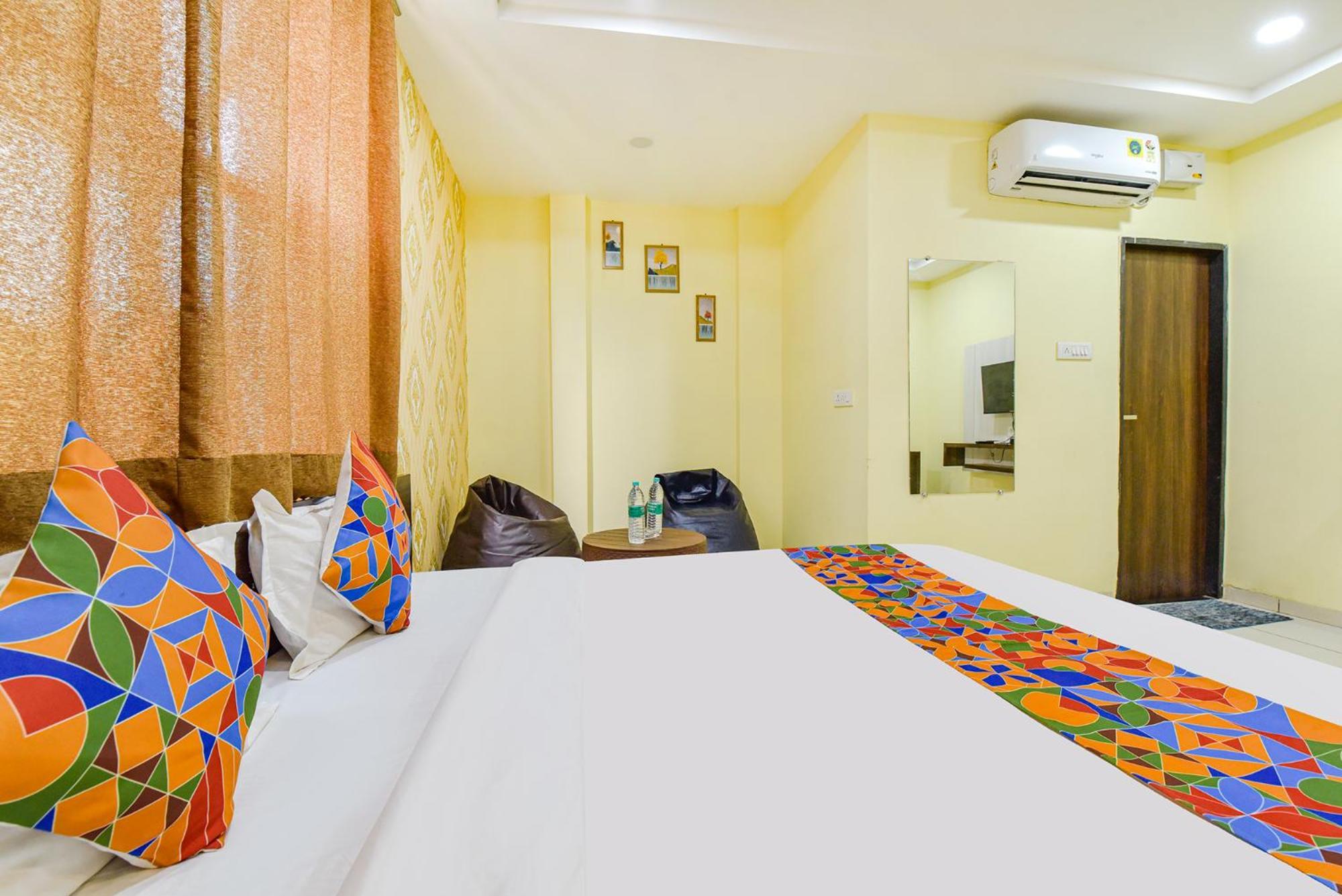 Hotel Fabexpress A2 And Restro Indore Zewnętrze zdjęcie