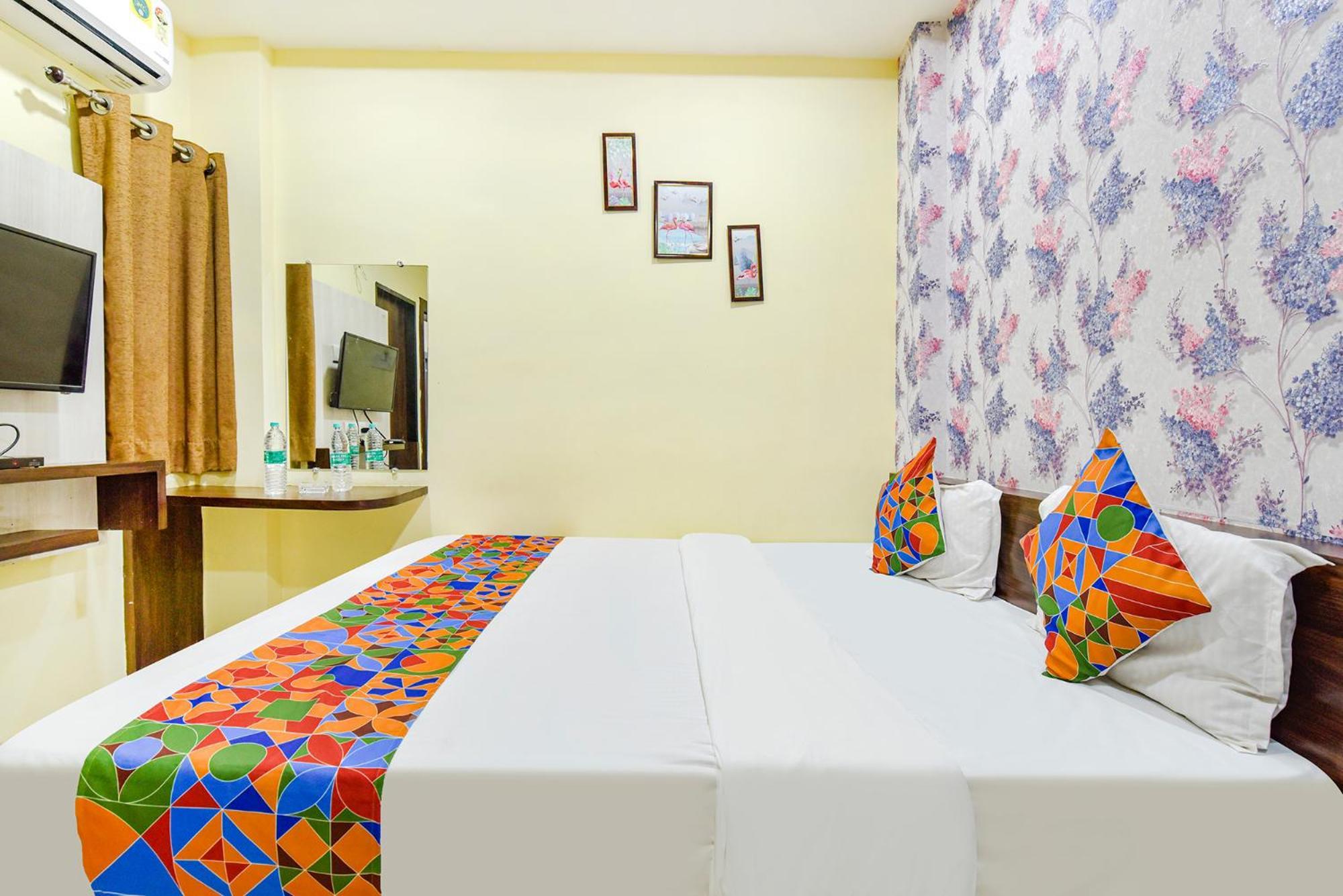 Hotel Fabexpress A2 And Restro Indore Zewnętrze zdjęcie